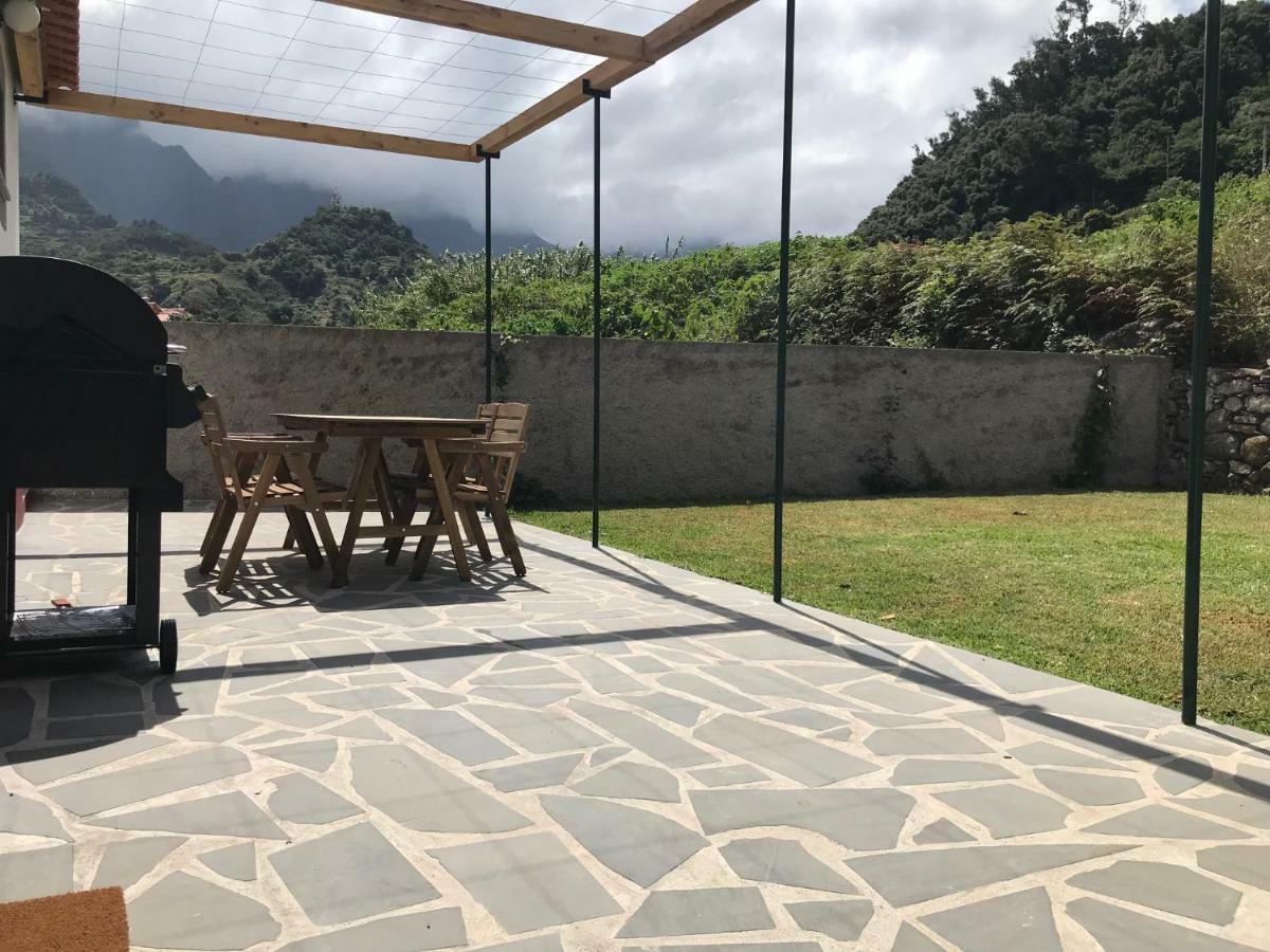 Casa Oliveira Esmeraldo - Guest Houses São Vicente Δωμάτιο φωτογραφία